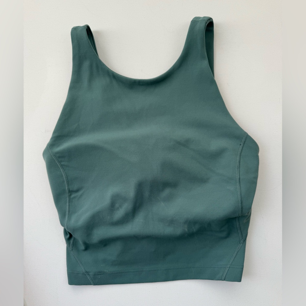 Lululemon women’s green racerback tank top with built in bra size 2